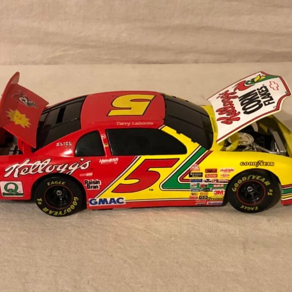 Terry Labonte #5 Kellogg's Corn Flakes Suzuka Japan 1996 Monte Carlo Bank - Picture 2 of 10